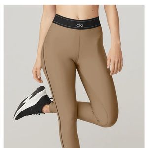 Airlift High-Waist Suit Up Legging